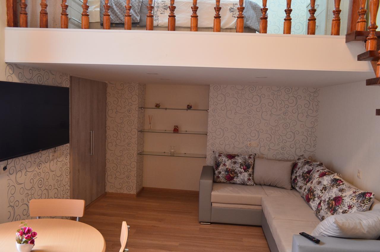 Sololaki Hill Apartment Tbilisi Luaran gambar